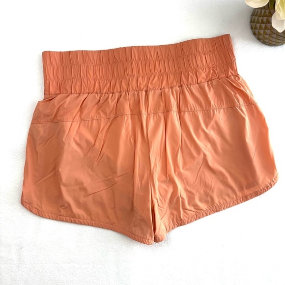 JoyLab Peach/Coral Mini Thick Elastic Quick Dry Athletic Running Shorts (L) - Picture 7 of 14
